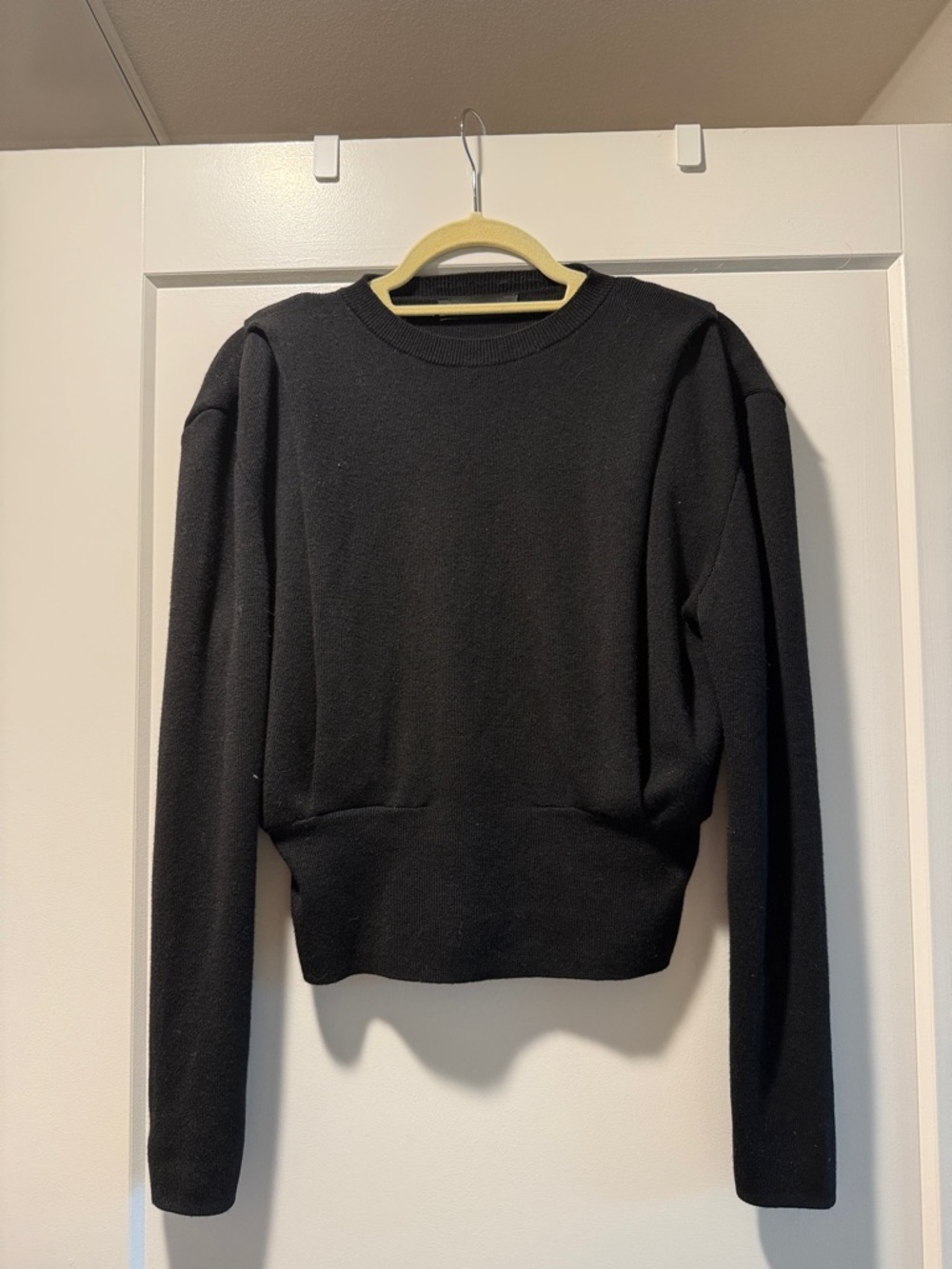 Zara Black Crewneck Pullover Sweater